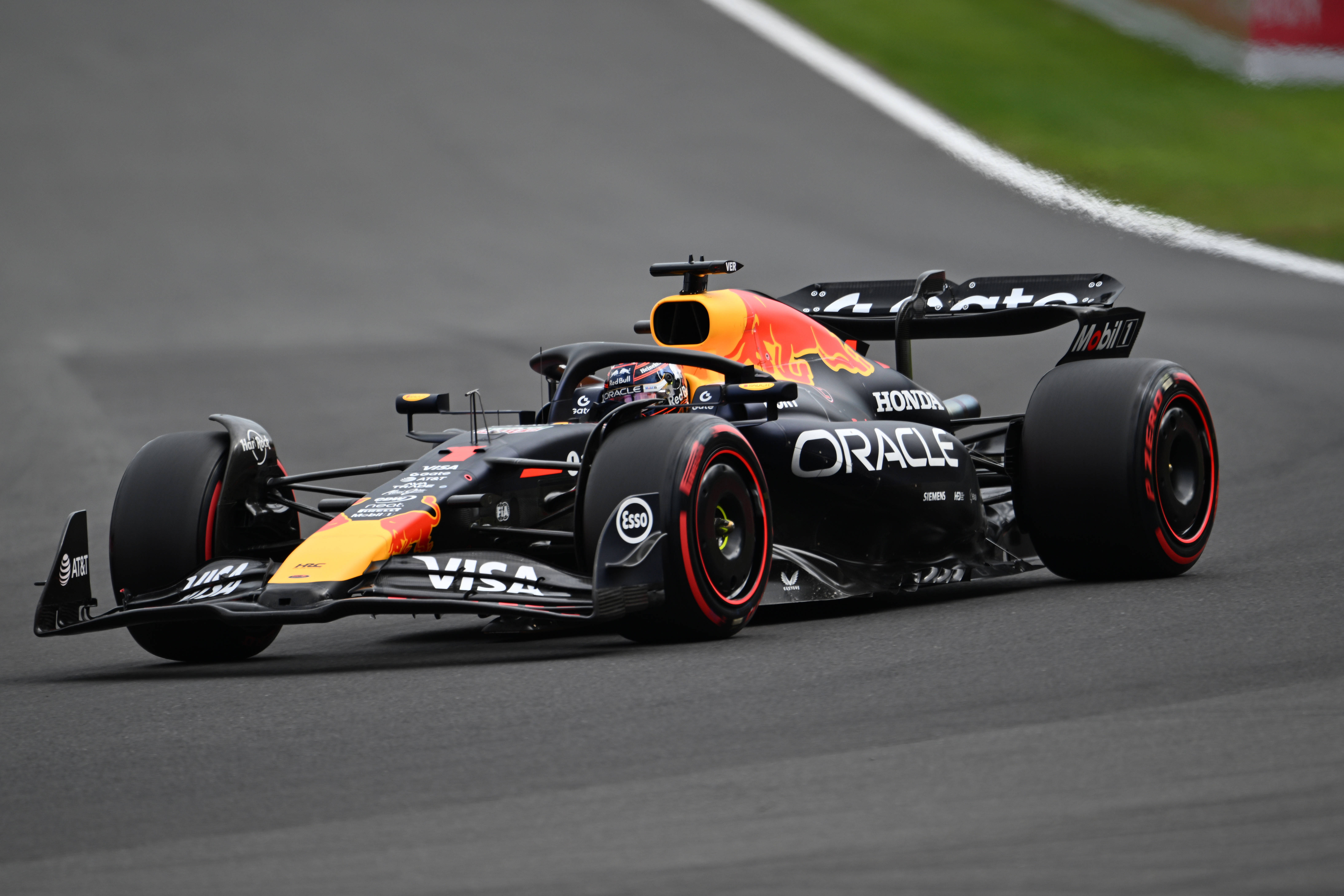 开云体育-红牛车队险胜威廉姆斯，勒克莱尔扛起全队  第2张