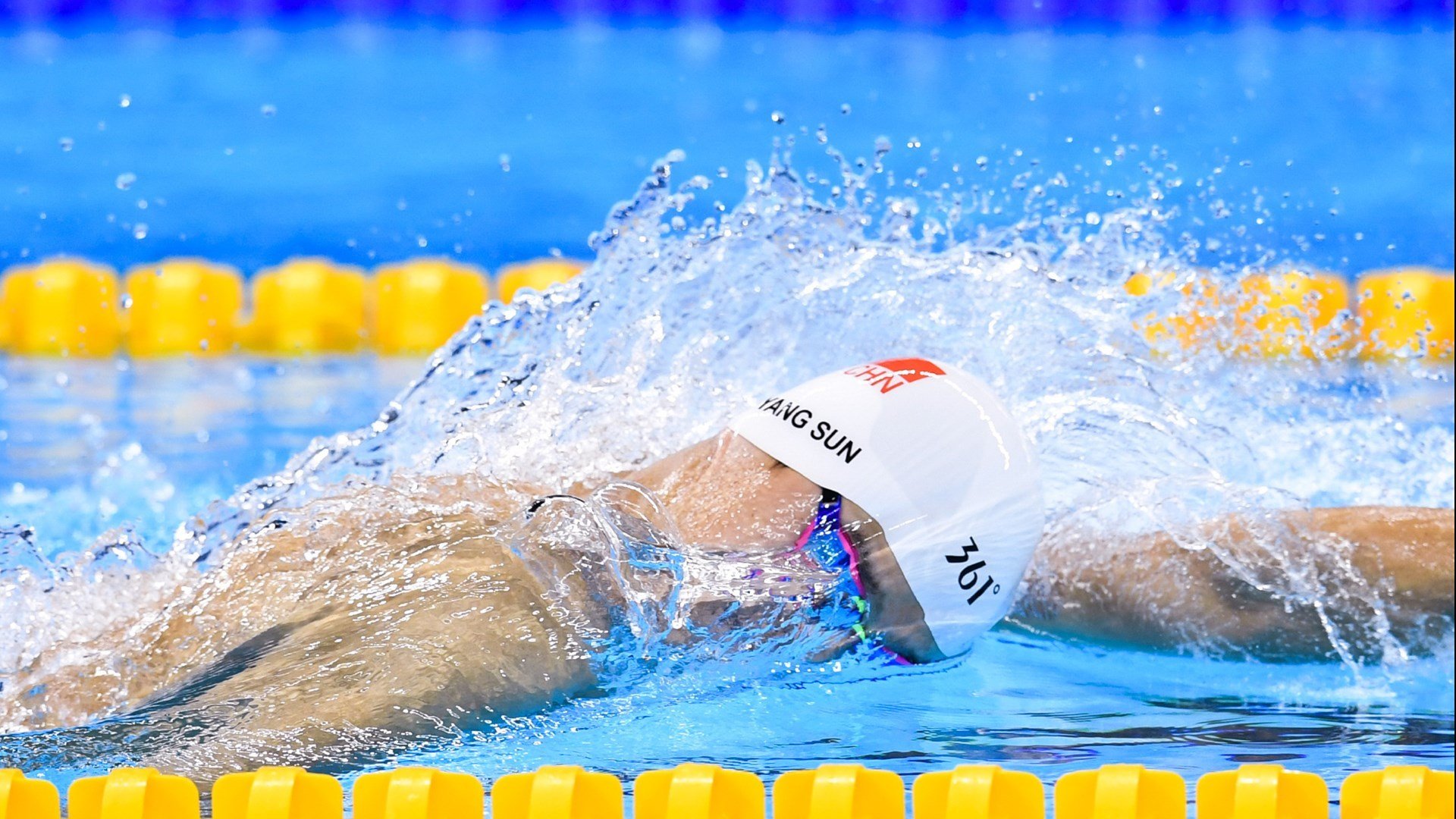 开云体育中国-英超争冠焦点战,魔术正面击溃尼克斯的隐喻与启示 第2张 开云体育中国-英超争冠焦点战,魔术正面击溃尼克斯的隐喻与启示 第2张