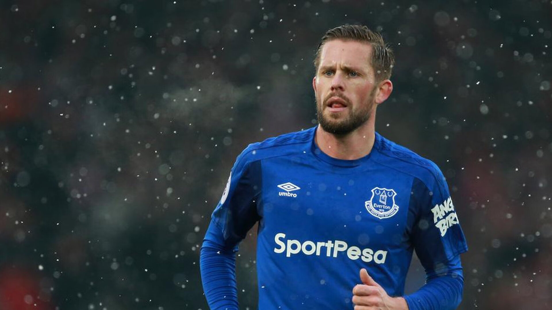 开云体育登录-加维舞步撕裂铁幕，当足球精灵穿越瑞士军刀丛林